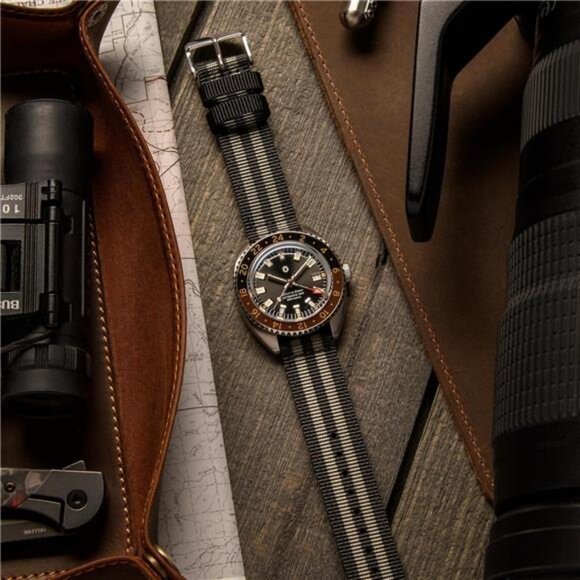 Watch Straps - Premium Nylon Quick Release Replacement Watch Bands - Black/Gray - Picture 4 of 7